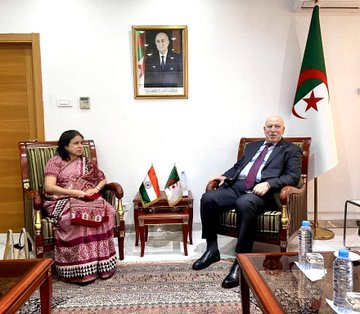 Meeting of Ambassador with Hon’ble Minister of Industry on 23 December 2025