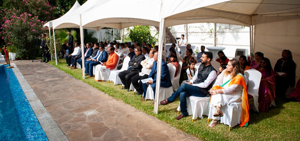 Indian Diaspora and Friends of India celebrated 76th Independence Day in Algiers with great joy, enthusiasm and singing of the national anthem. Ambassador Gaurav Ahluwalia hoisted the Tiranga and read out excerpts from Rashtrapatijis address.